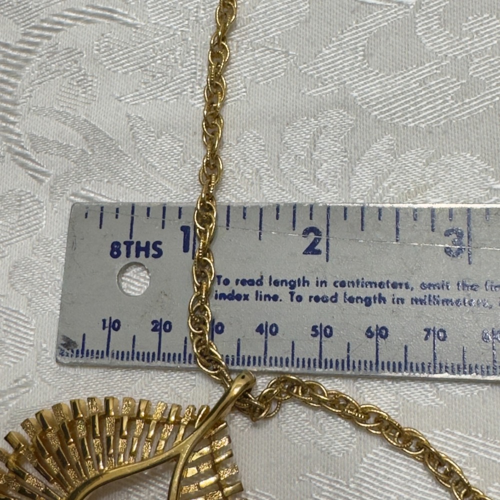 Trifari Necklace Pendant Vtg Brushed Gold Tone Peacock Fan Rope Chain 28" - Picture 11 of 13